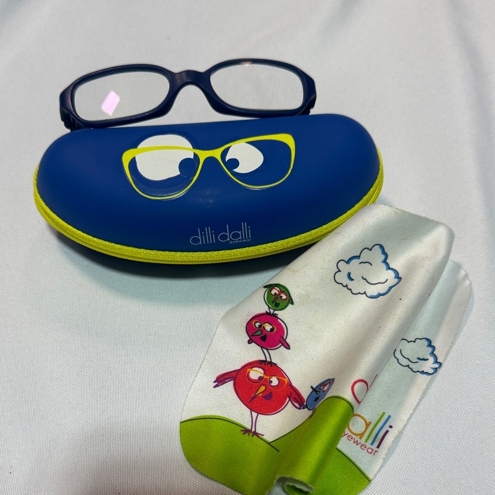Dilli Dalli Kids Glasses with Case and Cloth